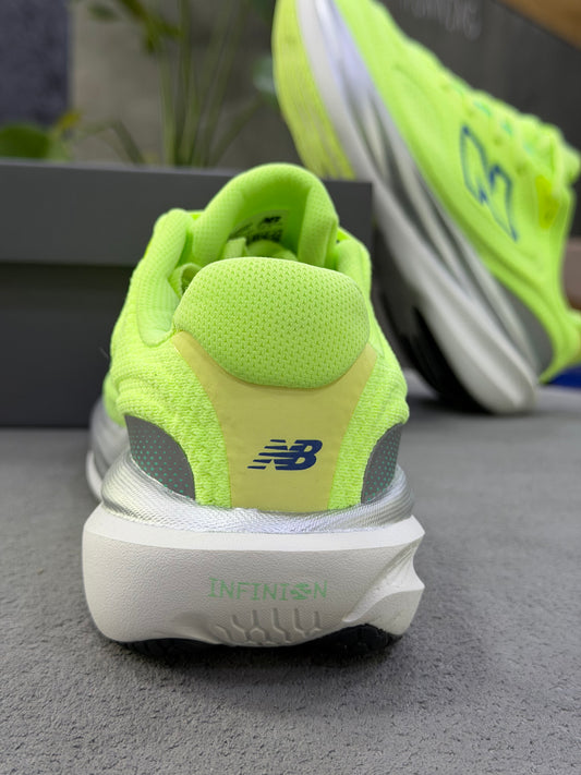 NEW BALANCE 1080