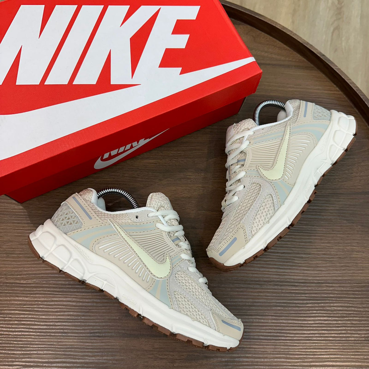 NIKE P6000