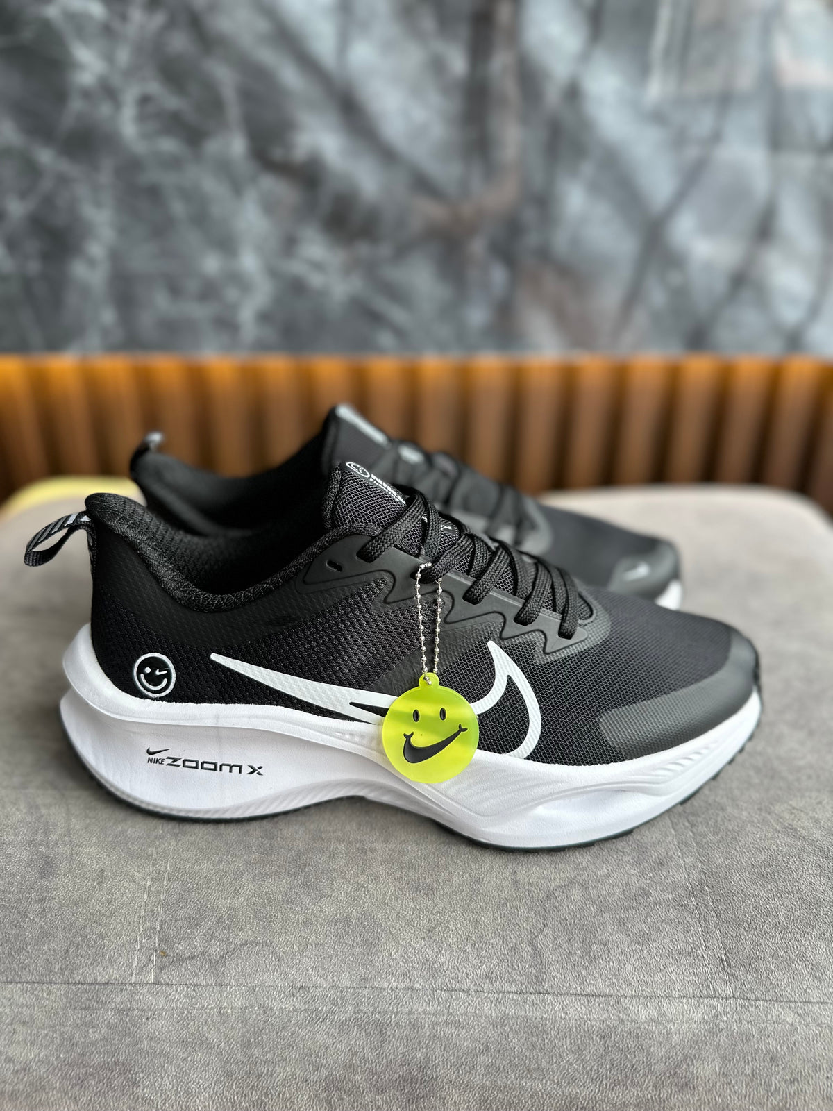 NIKE ZOOM X
