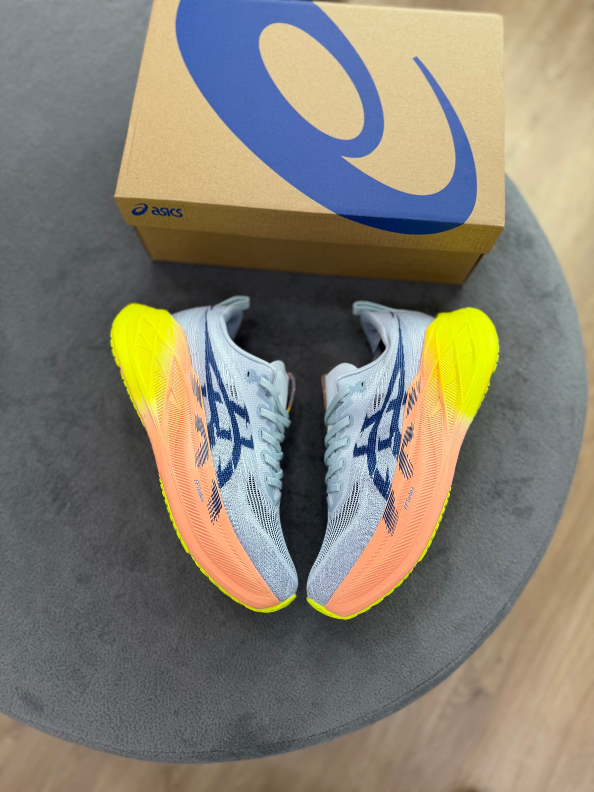 ASICS SUPERBLAST 2