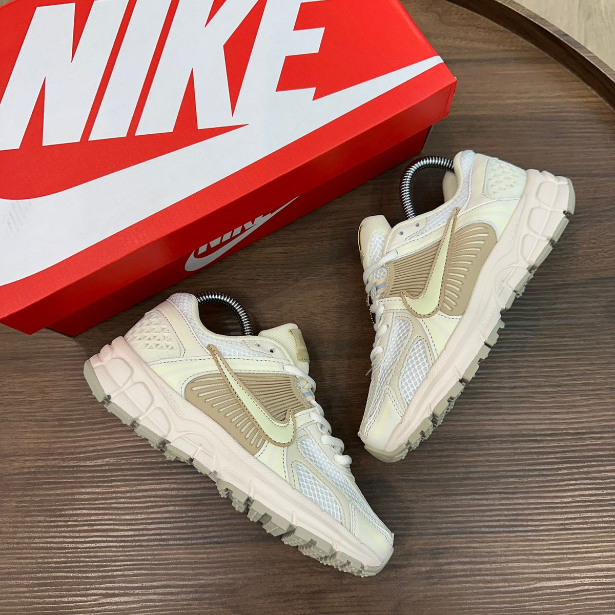 NIKE P6000