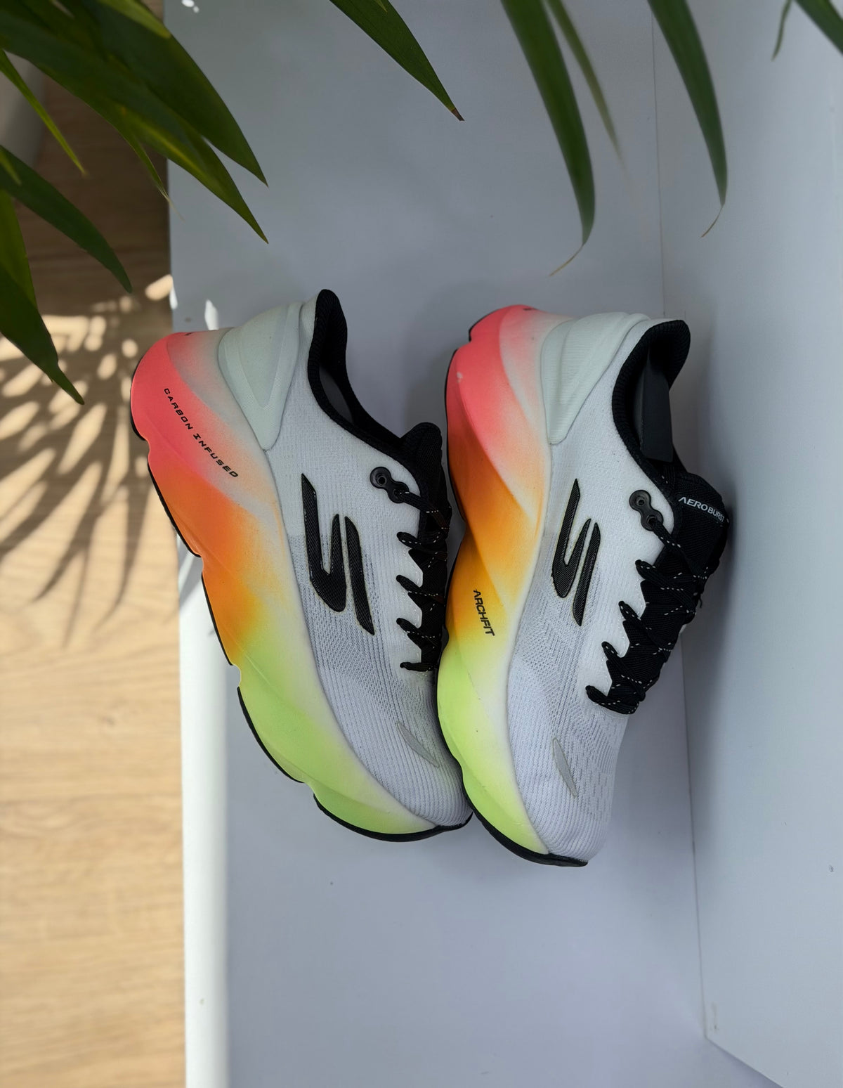 SKECHERS AERO BURST