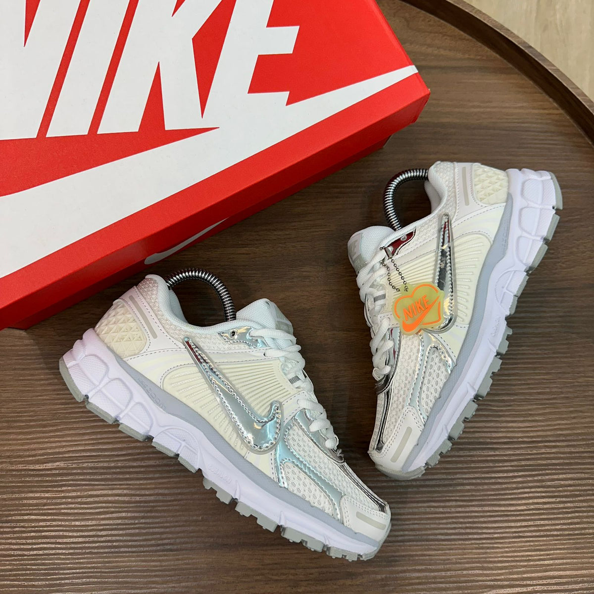 NIKE P6000