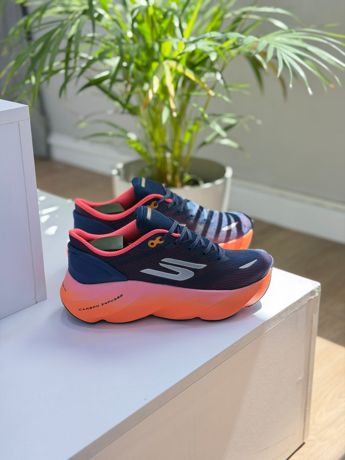 SKECHERS AERO BURST