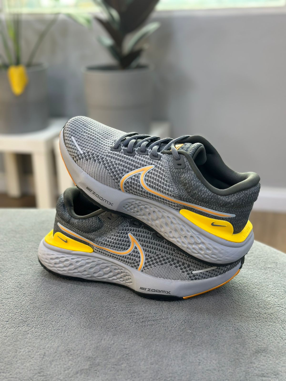 ZOOM X GRIS