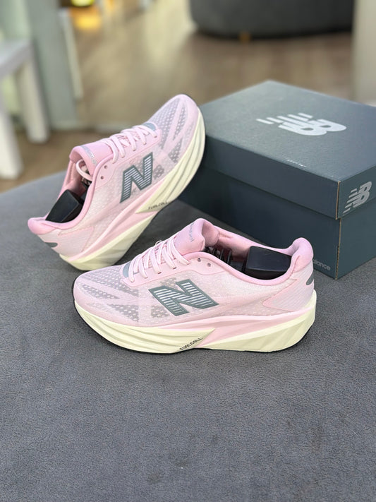 NEW BALANCE REBEL