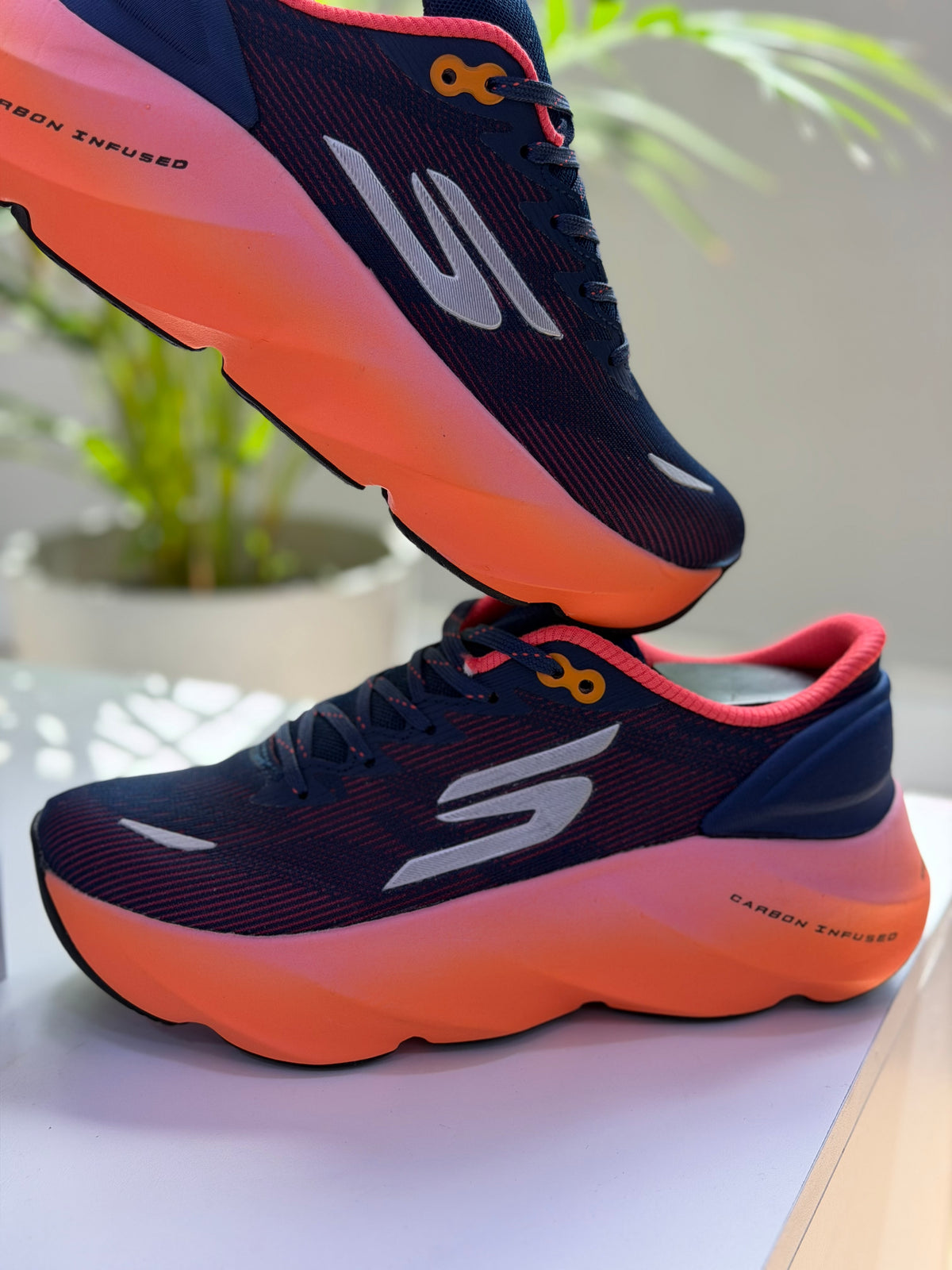SKECHERS AERO BURST