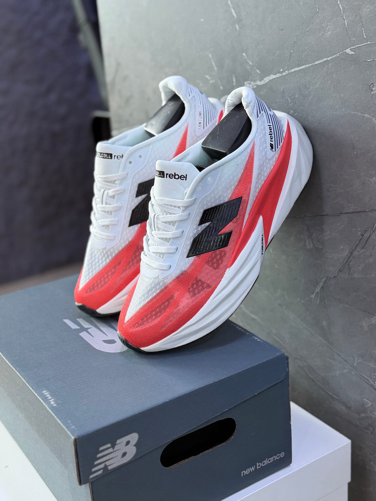 NEW BALANCE REBEL