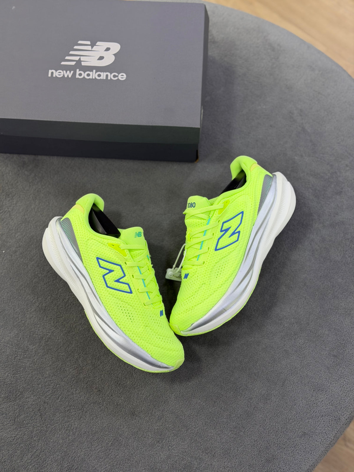 NEW BALANCE 1080