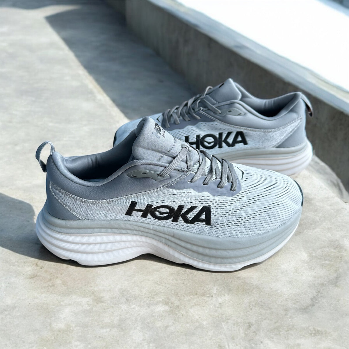 HOKA BONDI GRIS