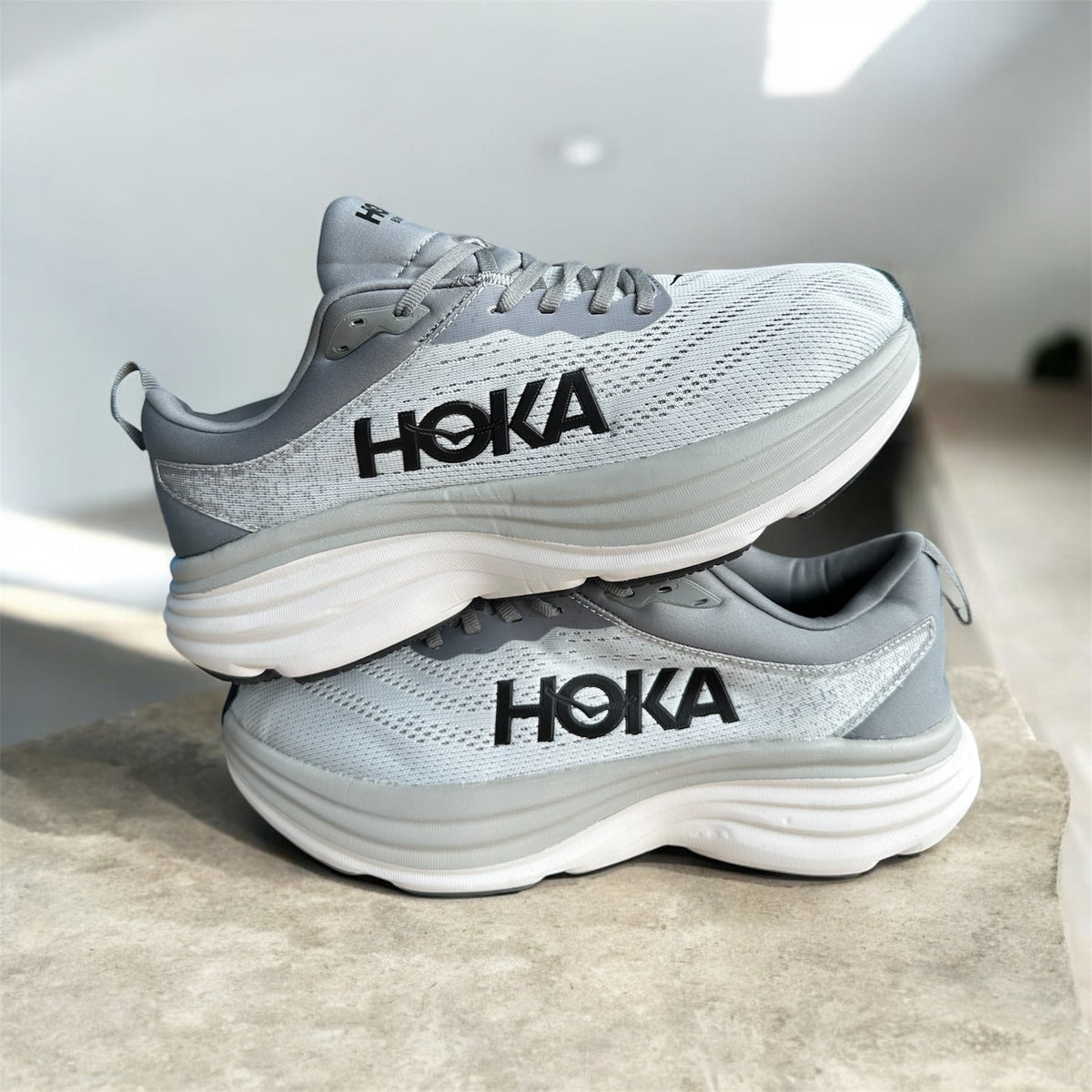 HOKA BONDI GRIS