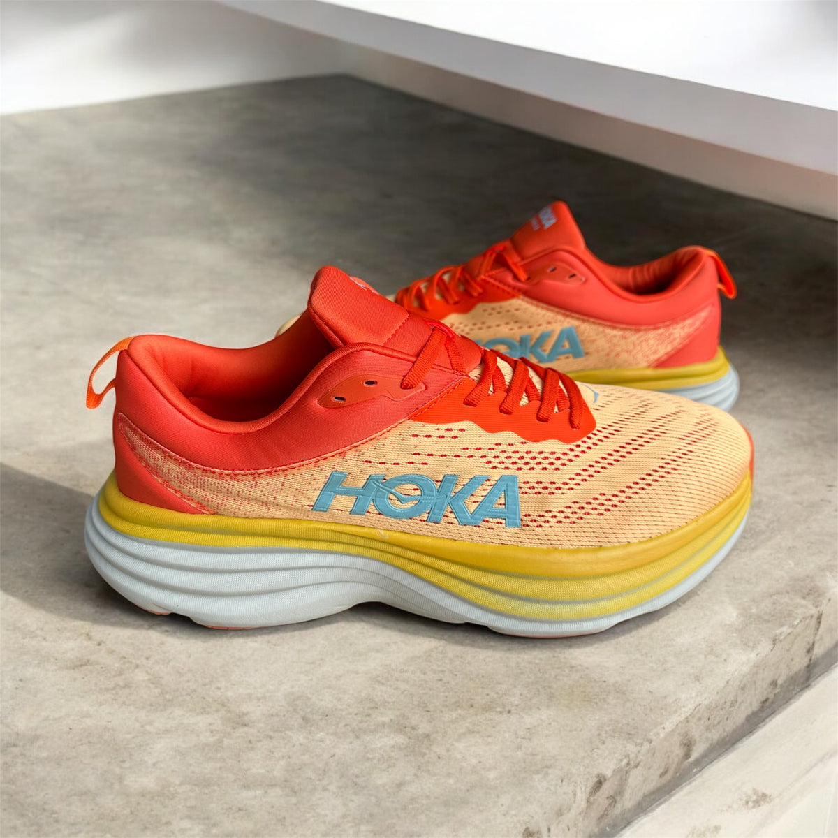 HOKA BONDI 8