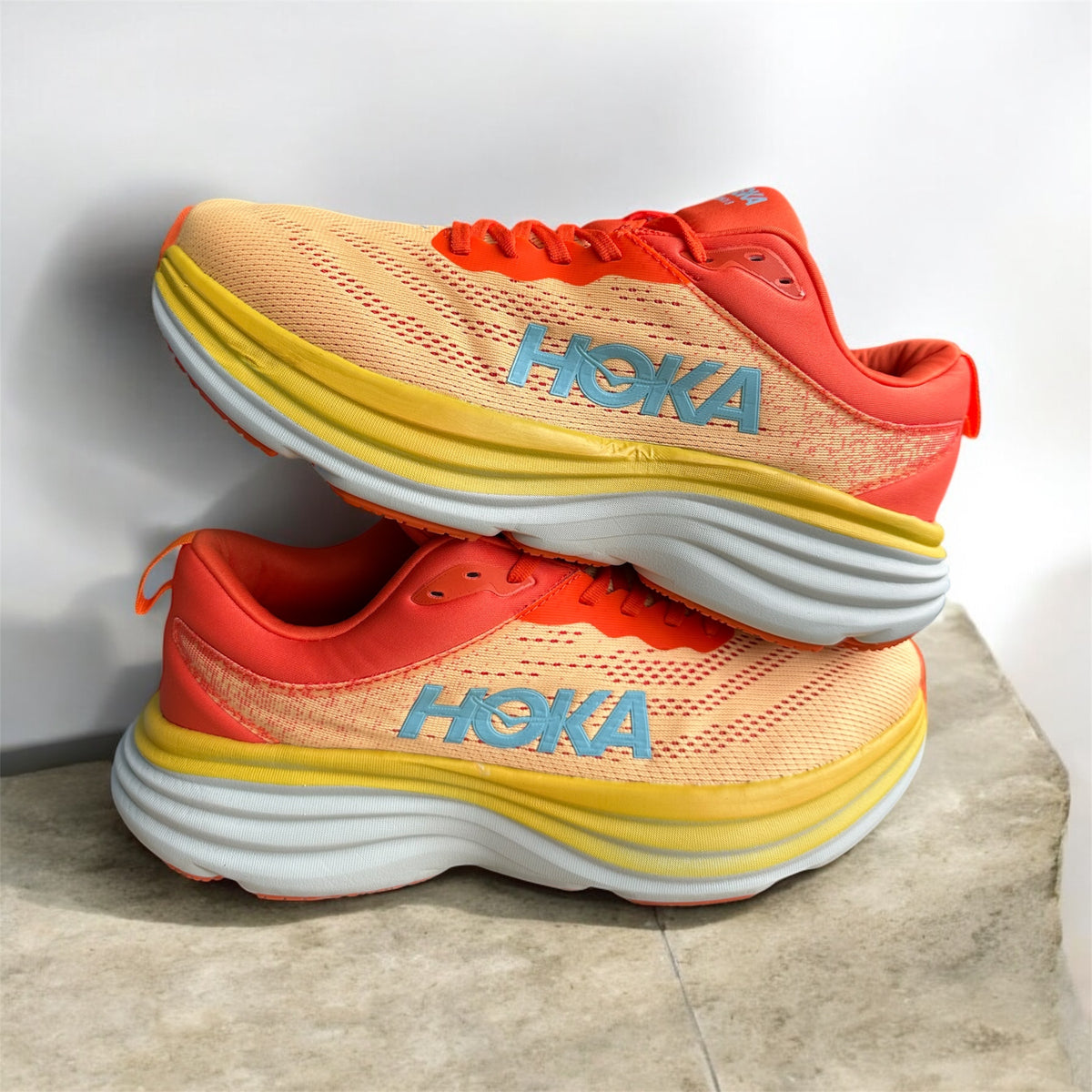 HOKA BONDI 8