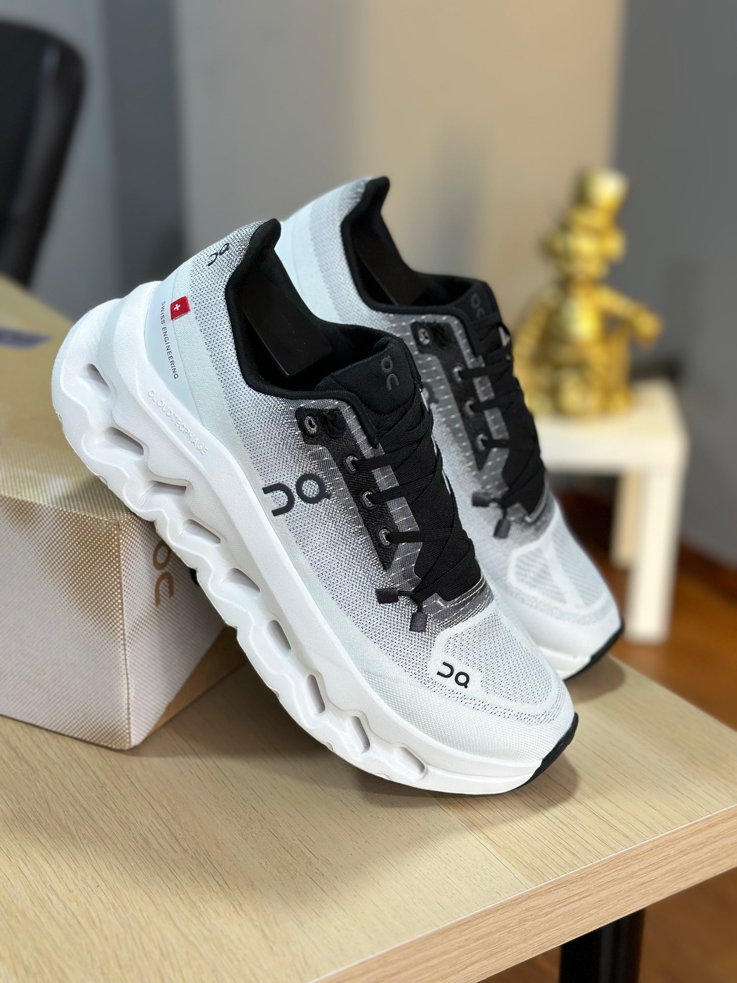 ON CLOUD TILT