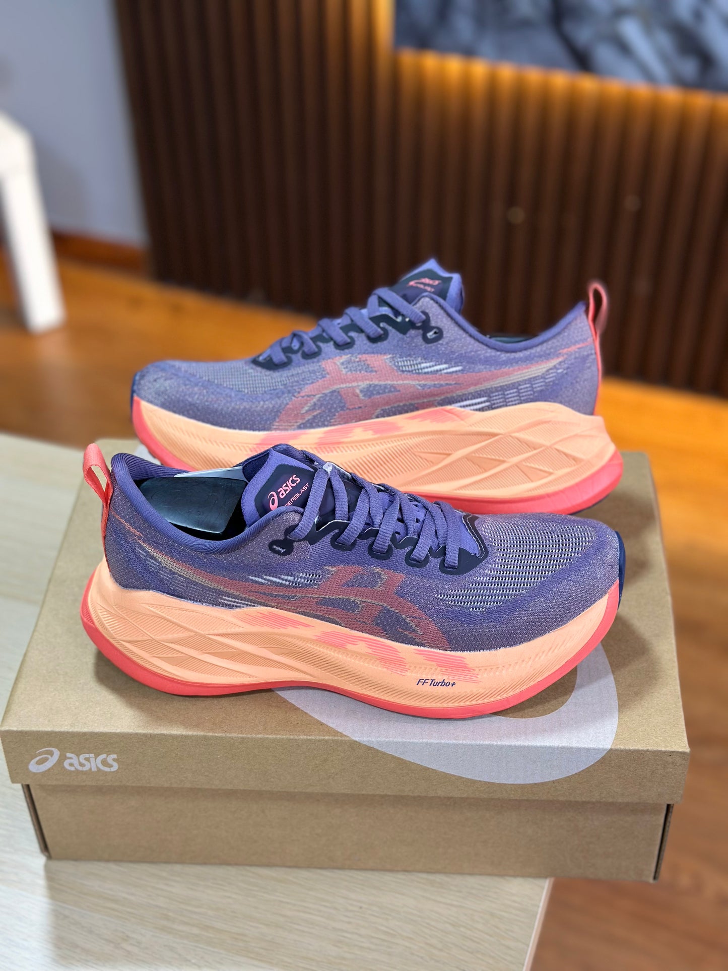 ASICS SUPERBLAST 2