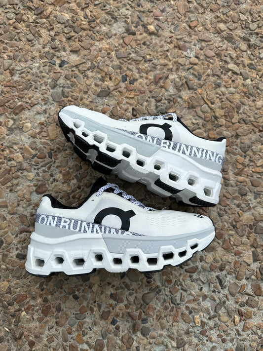 ON CLOUD RUNNING