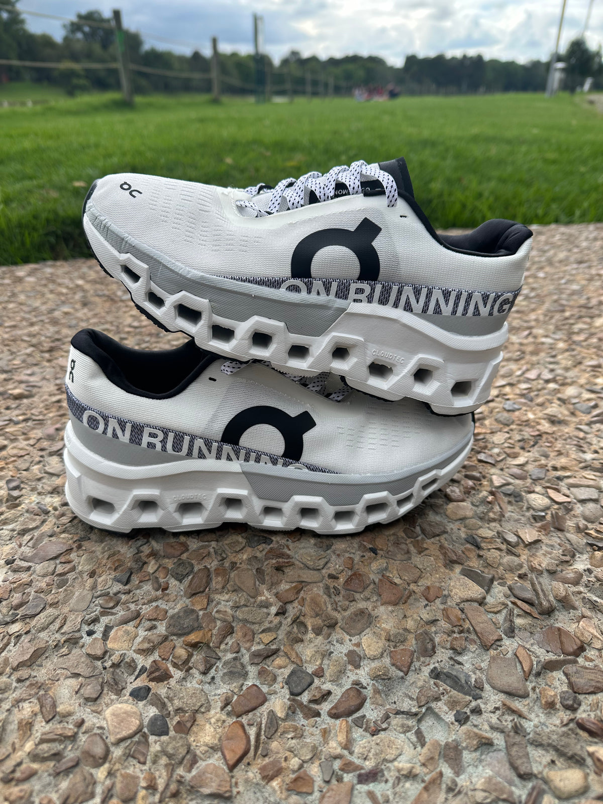 ON CLOUD RUNNING
