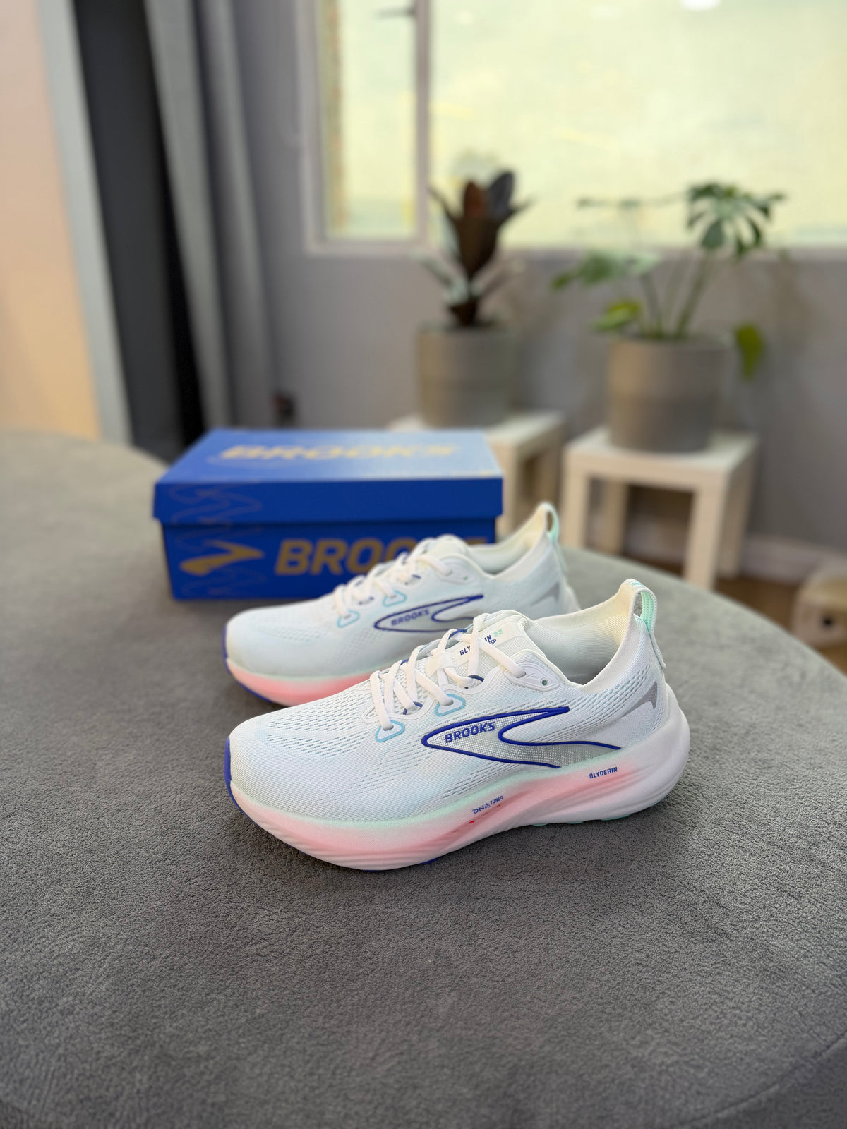 BROOKS