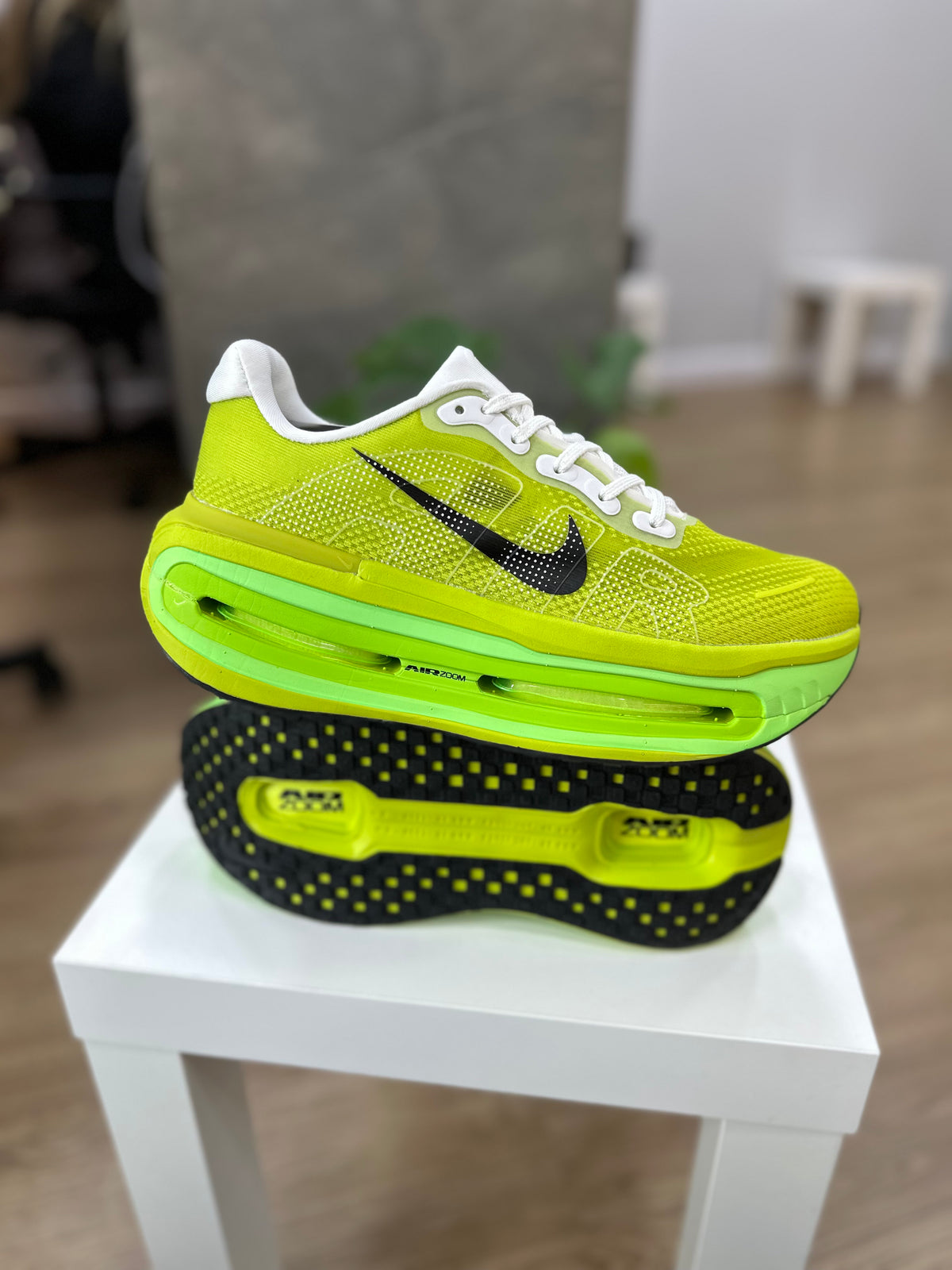 NIKE VOMERO PREMIUM