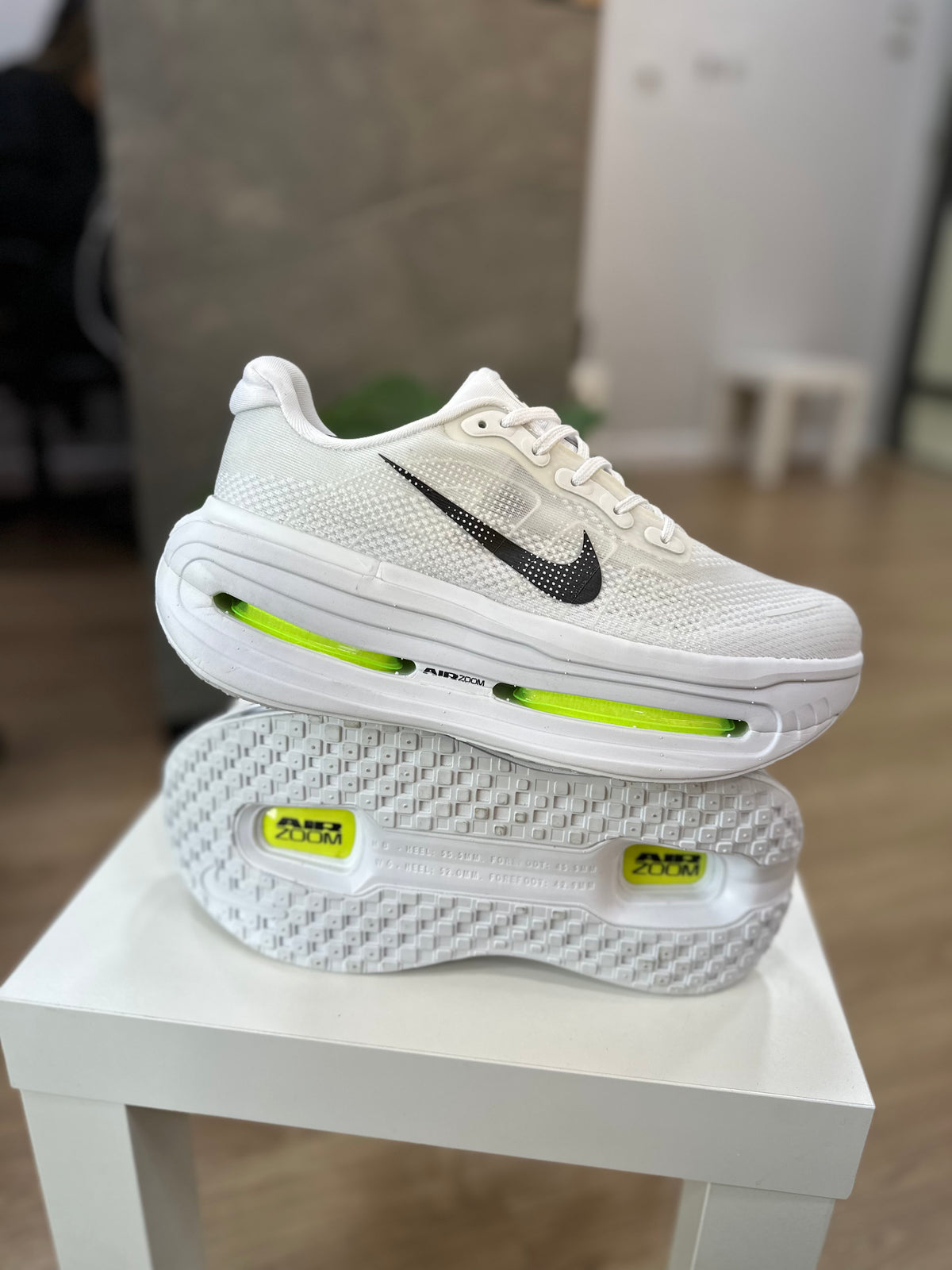 NIKE VOMERO PREMIUM