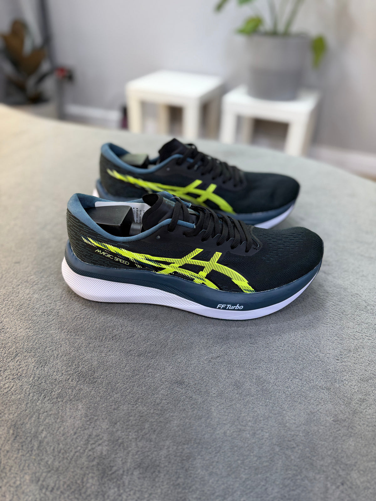 ASICS MAGIC SPEED