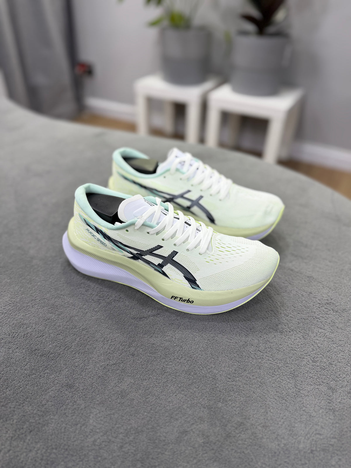 ASICS MAGIC SPEED