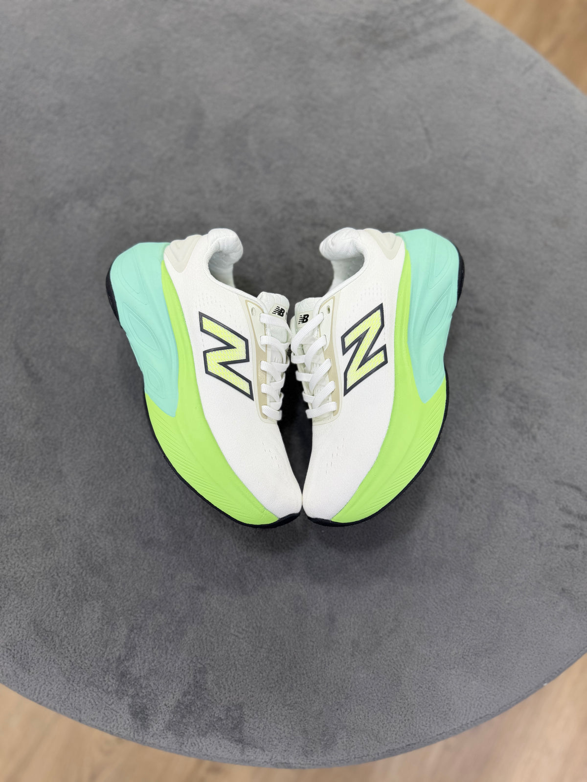 NB 880 BLANCA