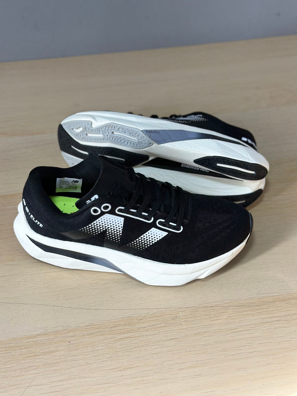 NEW BALANCE ELITE NEGRA