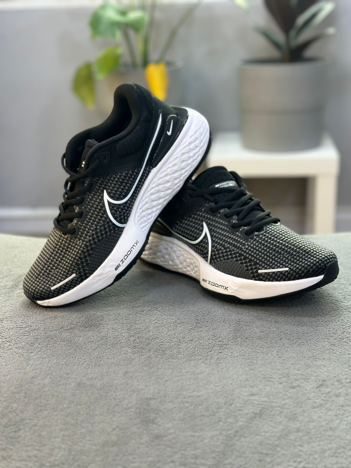 ZOOM X NEGRA